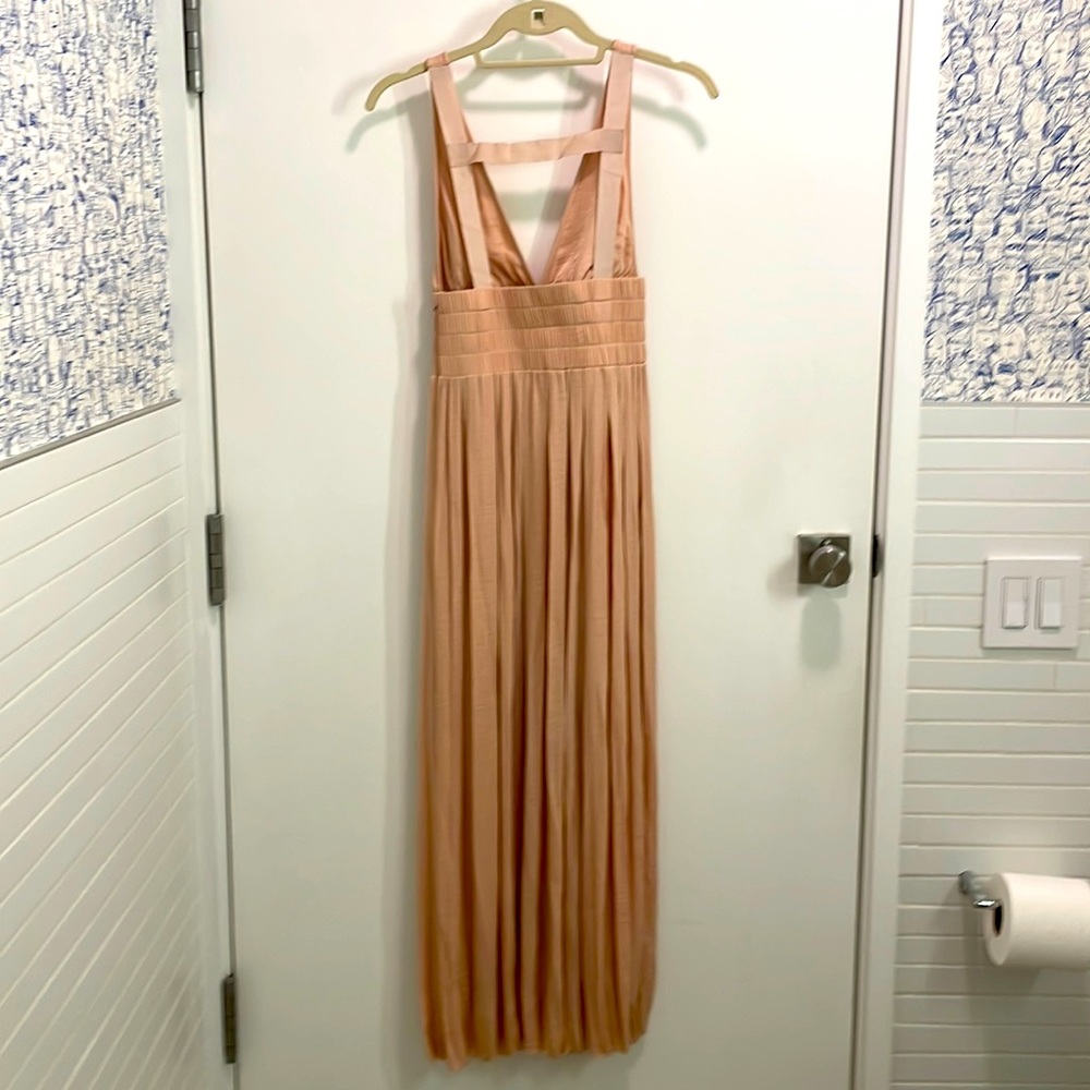 Absolutely stunning Elizabeth and James ribbon detail pleated gown NWOT